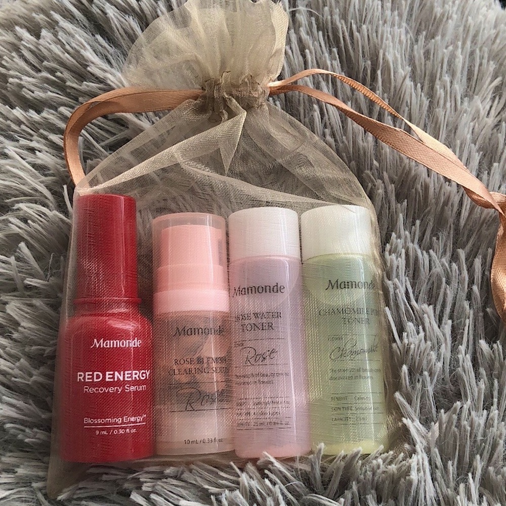 Mamonde 4 piece travel set. Brand new
